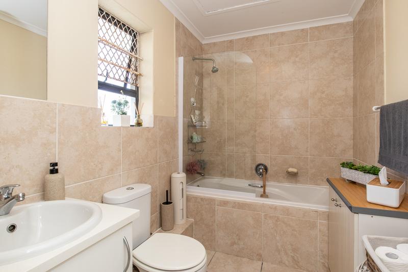 To Let 1 Bedroom Property for Rent in Plumstead Western Cape